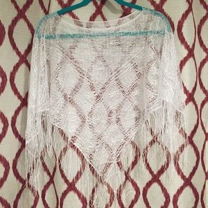 ✨2/$10✨Crochet Lace poncho